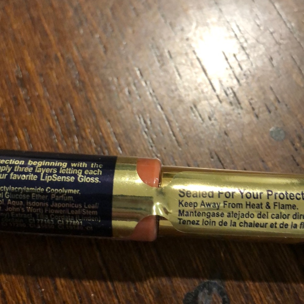 Lipsense - Picture 3 of 3